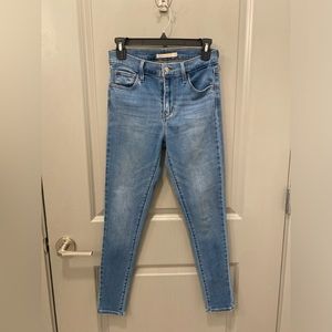 Levis 720 High Rise Super Skinny